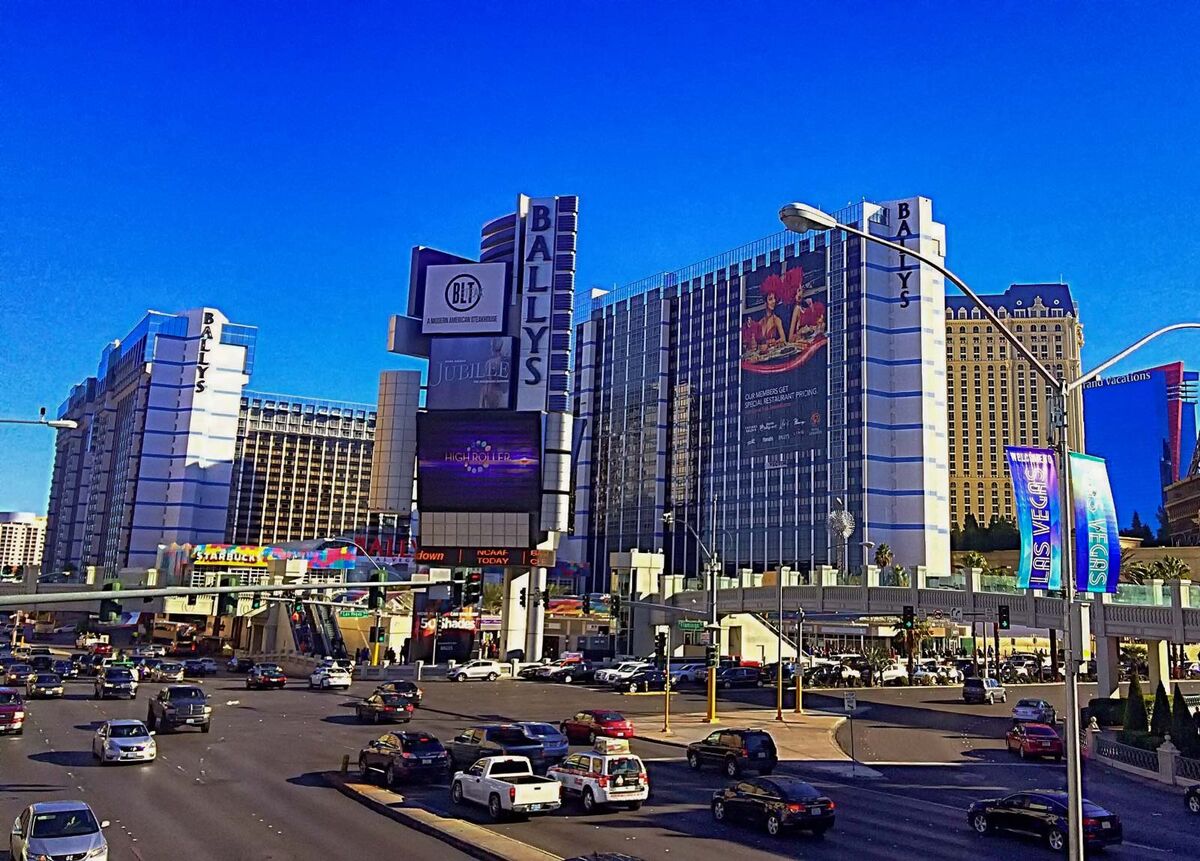 Bally's Las Vegas Hotel & Casino - The Standard Queen -- Jubilee Tower at  the Bally's Las Vegas