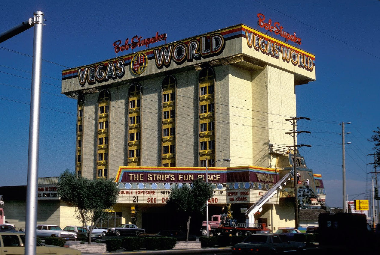 Vegas world sign into account