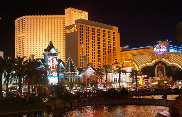 Harrah's Hotel and Casino | CasinoCyclopedia | Fandom