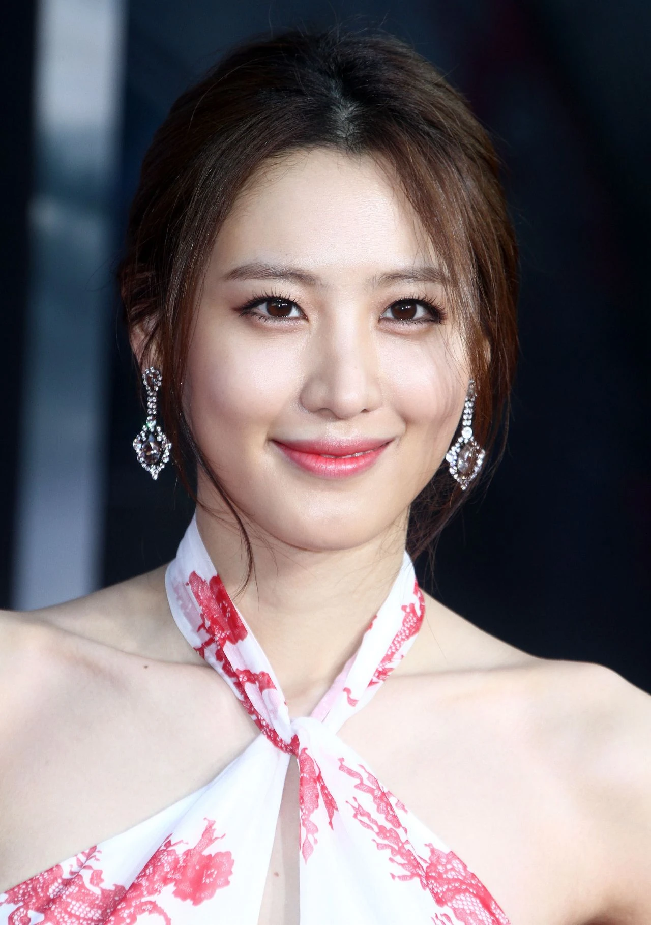 Claudia Kim | La Torre Oscura Wiki | Fandom, image size:1280x1818