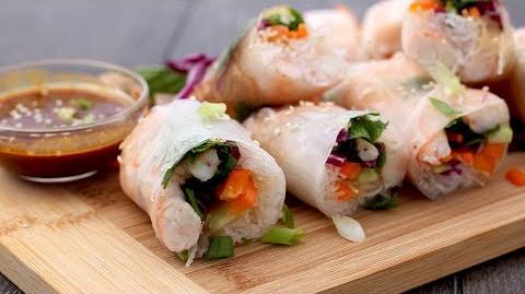 Shrimp_Summer_Rolls_with_Peanut_Dipping_Sauce