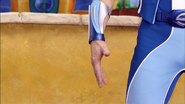 Sportacus hand