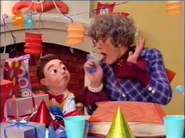 Miss-Roberta-E25-Nick-Jr