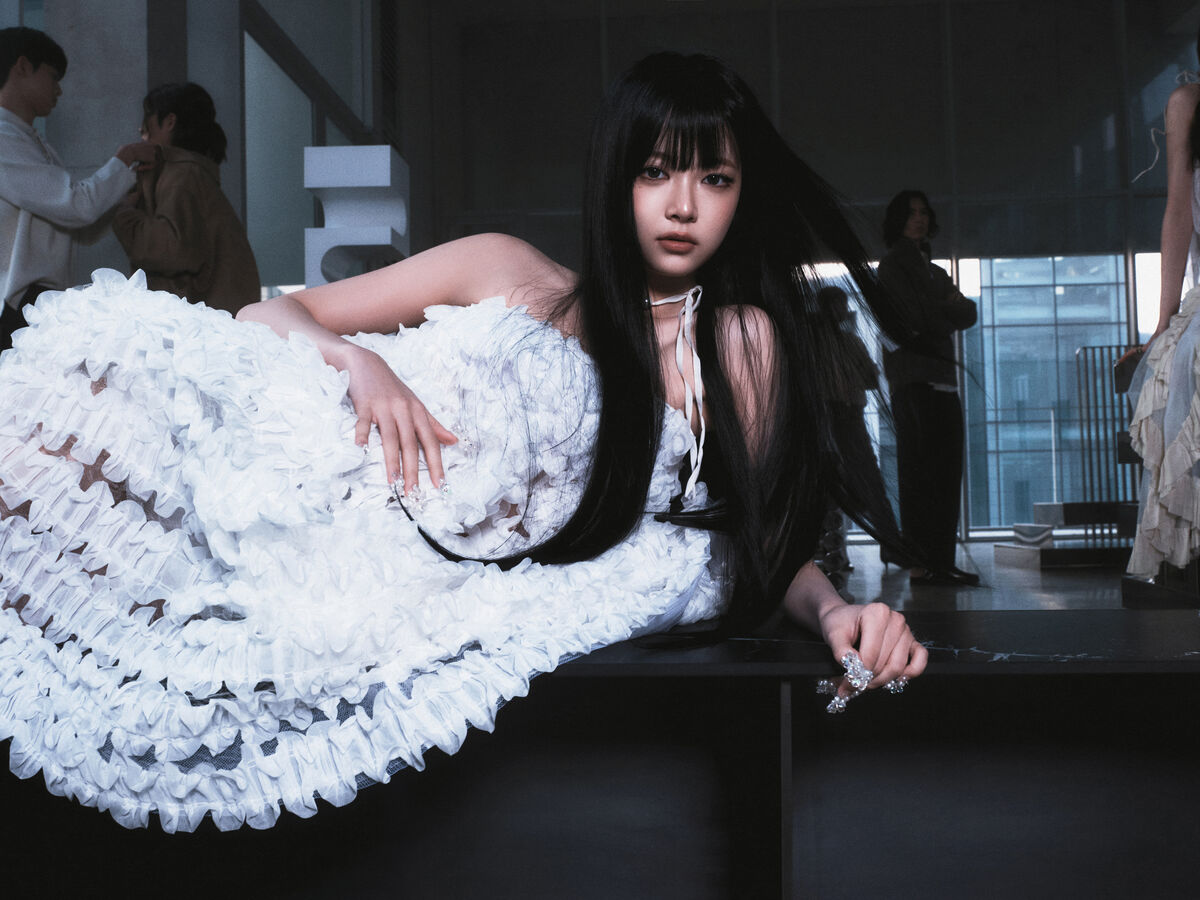 ホン・ウンチェ直筆サイン入り2Lサイズ写真…HONG EUNCHAE