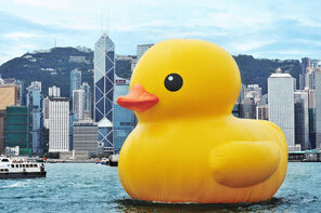 Rubber Duck Florentijn Hofman Hong Kong 2013c