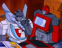 220px-Divideandconquer wheeljack cosmotron.jpg (17 KB)