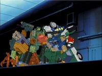 Ironhide hits scorponok.jpg (142 KB)