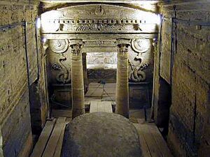 Egyptian-tomb11 7753