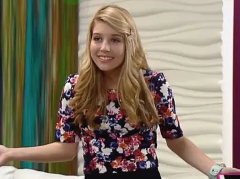 Maddie Van Pelt | LegendZone Wiki | Fandom