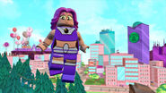 Starfire in front of Jump City