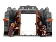 Boromir and Gimli closing the gate