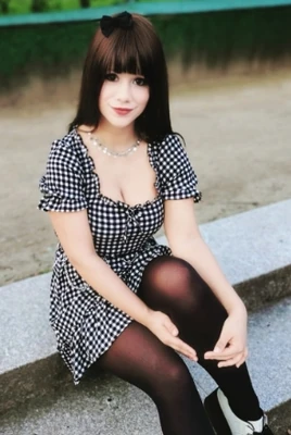 Julia-Bautz