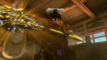 Garmadon benutzt die Megawaffe.