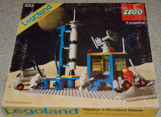 LEGO Space 483 Alpha Rocket Base