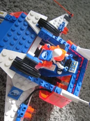 LEGO Today 108.jpg (2.37 MB) The roof, opened