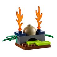 9441-4.jpg (141 KB) The shrine