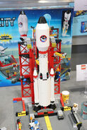 The rocket attached to the space centre by a TECHNIC beam socket