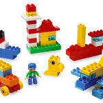 5582 Ultimate LEGO Town Building Set Brickipedia Fandom