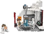 Assault on Hoth base6