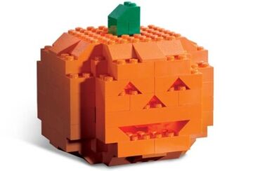 Lego pumpkin set top