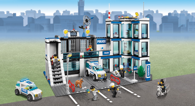 LEGO City 7498 pas cher, Le commissariat de police