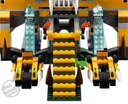 CHITemple3.jpg (250 KB) The stairs