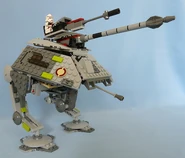 AT-AP com a terceira perna recolhida.