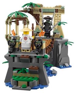 Điều khiển Master Falls 70608 | NINJAGO® | Buy online at the Official