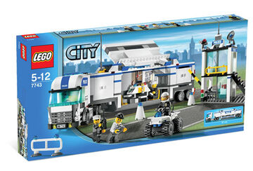 Lego city police command center 7743 discount