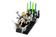 8095c.png (99 kB) General Grievous em sua cadeira com a estante de sabres de luz