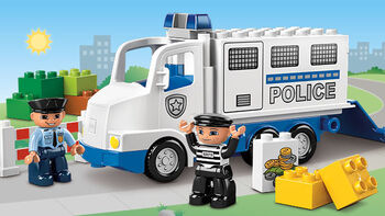 5680 Le camion de police