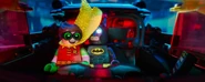 Lego-batman-movie-images-4.jpg (320 KB) Robin in the Batmobile with Batman