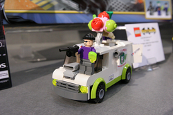 Joker's ice cream surprise lego cheap