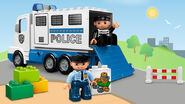 5680 Le camion de police 2
