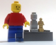 Comparison of sizes between Minifigures, Microfigures, and Nanofigures.