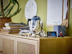キャンベルタウンロッホ Amazon.com: LEGO Star Wars R2-D2 Building Toy Set - Play or