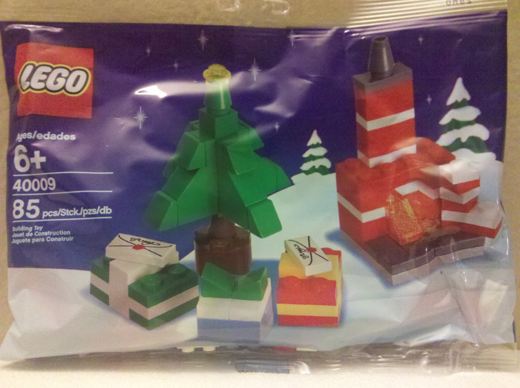 Lego Holiday Mini Build Set - Little Christmas Xmas Tree (with Presents) 10245