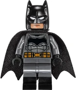 Lego-Superman-v-Batman-76046-Heroes-of-Justice-Sky-High-Battle-Set-Batman-Minifigure.jpg (531 KB) Batman v. Superman