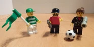 3403Soccer5.jpg (345 KB) Minifigures from set 3403
