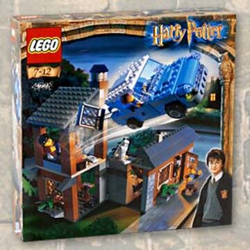 4728 Escape From Privet Drive Brickipedia Fandom Here's a review of one of the new lego harry potter 2020 sets, 4 privet drive. 4728 escape from privet drive