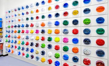 LEGO Retail Store, Brickipedia