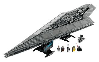 Lego commercialise un vaisseau de Star Wars de près de 5 000 pièces