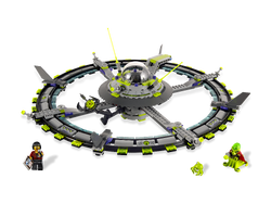 7065 Alien Mothership | Brickipedia | Fandom