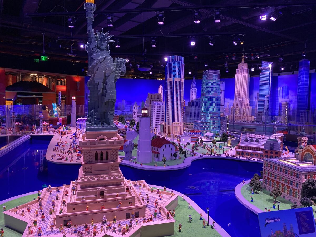 Legoland Discovery Center Michigan Gallery –