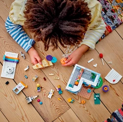 け。 LEGO 60363 City Ice Cream Shop | BrickEconomy