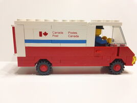 Lego Canada Post 105 DSC01446