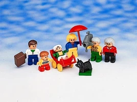 5029-Caucasian Family