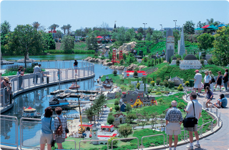 LEGOLAND California - Miniland Las Vegas features a variety of whimsical  and animated models that replicate scenes found in the actual city such as  the battle of pirate ships in front of