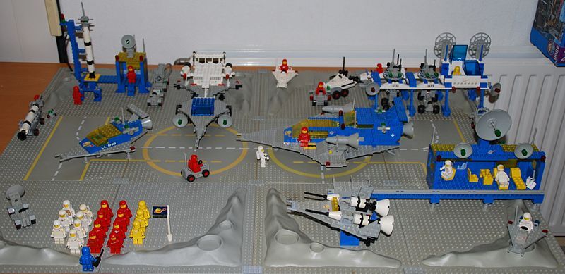 Vintage lego deals space sets