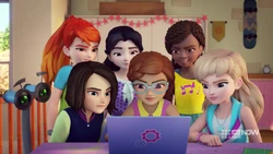 The girls looking at Carter’s mugshots.